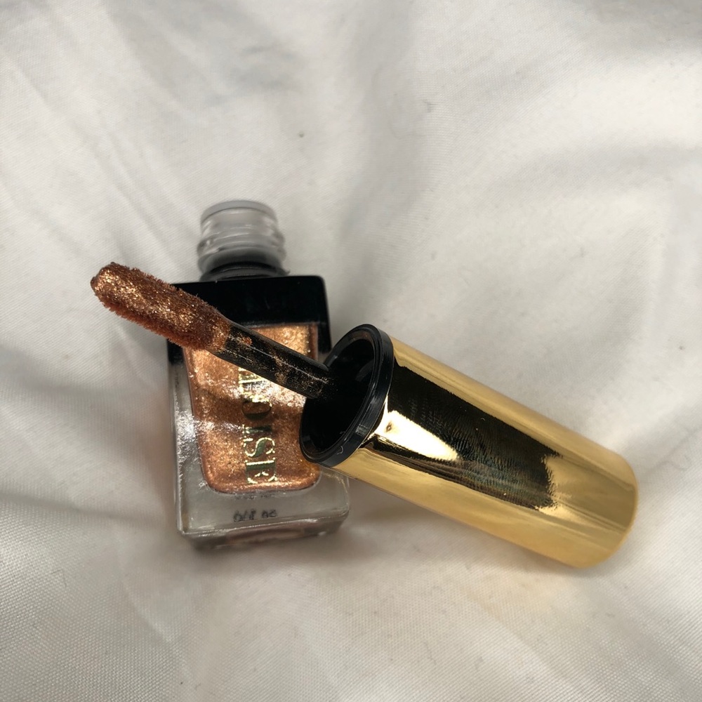 Metallic Liquid Eyeshadow